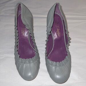 Di‎ Poggio gray leather pleated round toe pumps heels Sz 8